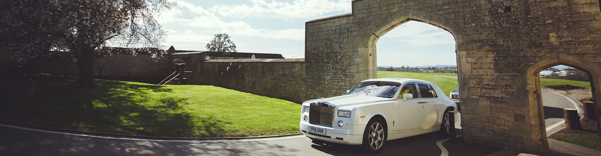Rolls-Royce Phantom wedding car in pearlescent white